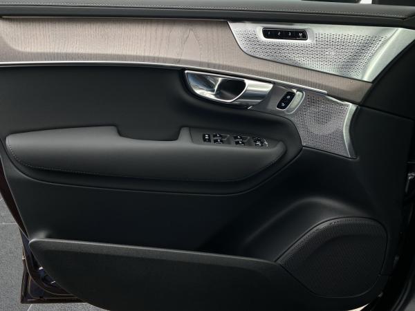 Volvo XC90 T8 Ultra Dark AHK+Luftfahrw.+Premium Paket
