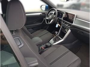 Volkswagen T-Roc Cabrio Style 1.0 TSI LED+ R-KAM GANZJAHRESREIFEN Volkswagen T-Roc Cabrio Style 1.0 TSI LED+ R-KAM GANZJAHRESREIFEN