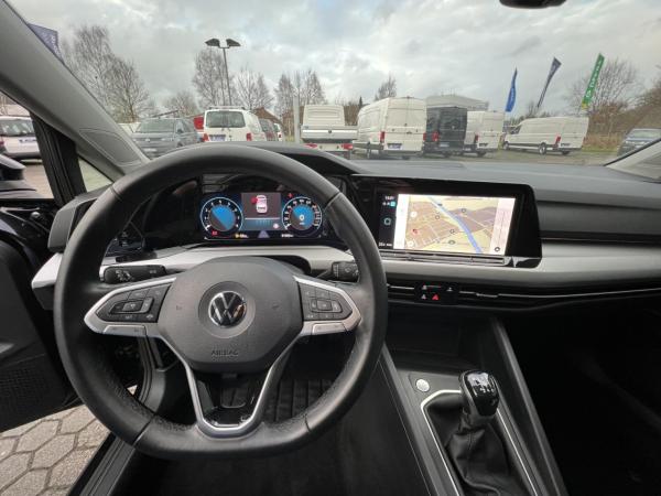 Volkswagen Golf VIII 1.0 TSI ACC+NAVI+PDC+KLIMA+LED+MFL