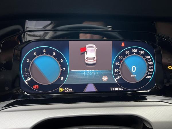 Volkswagen Golf VIII 1.0 TSI ACC+NAVI+PDC+KLIMA+LED+MFL