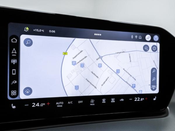 Audi Q3 e-hybrid S line Pano DigMatrix TechPro