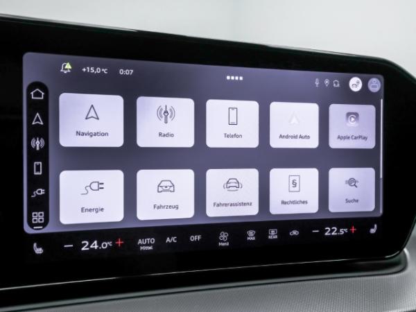 Audi Q3 e-hybrid S line Pano DigMatrix TechPro