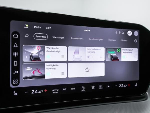 Audi Q3 e-hybrid S line Pano DigMatrix TechPro