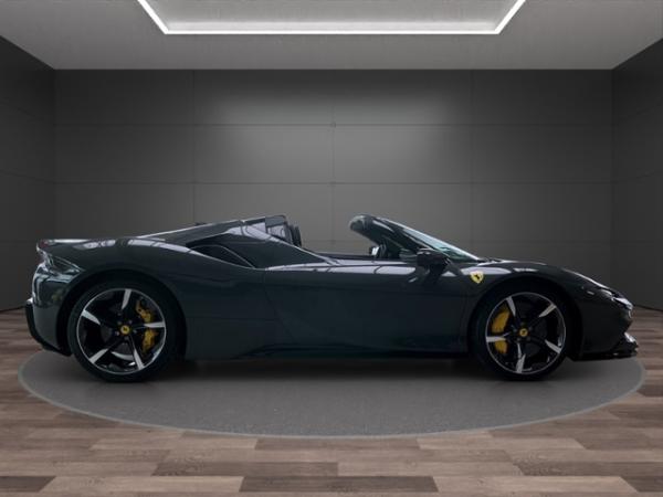 Ferrari SF90 Spider