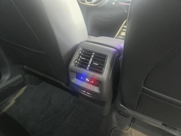 Volkswagen Tayron Elegance 2,0 l TSI 204 PS 4MOTION //SOFORT VERF.// -LED - AHK -NAVI- Massage-Assistenzpaket usw.