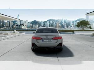 BMW i5 eDrive40 Vorführwagen MIT 31%  BESCHREIBUNG LESEN!!!! SEHR SCHNELL SEIN.