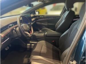 Volkswagen ID.7 Tourer GTX 4Motion +AHK+WÄRMEPUMPE+KAMERA+