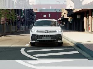 Volkswagen Tiguan R-Line 2.0 TDI 4MOTION DSG AHK NAVI Pano