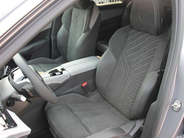 Peugeot 5008 GT Hybrid 145 e-DSC