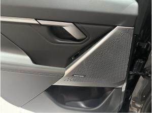 BMW i5 eDrive 40 Touring || AHK H&K Adapt. LED