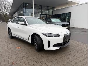 BMW i4 eDrive35 NAVI+LED+SITZ+PDC+KAMERA+AHK