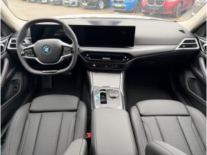 BMW i4 eDrive35 NAVI+LED+SITZ+PDC+KAMERA+AHK