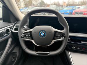 BMW i4 eDrive35 NAVI+LED+SITZ+PDC+KAMERA+AHK