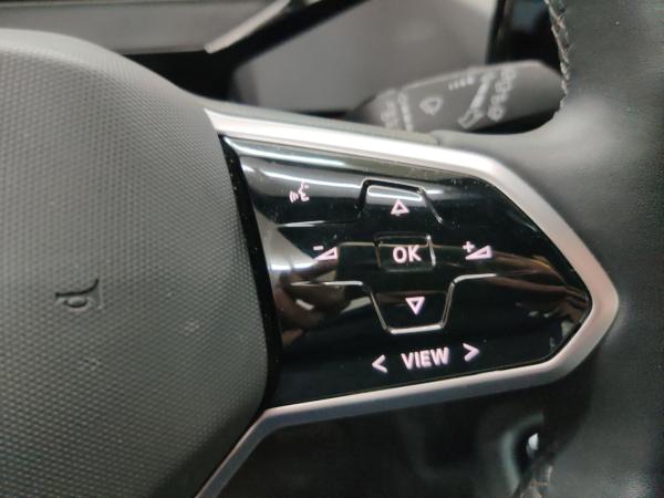 Volkswagen ID.3 Pure LED/ACC/Navi/Sitzhzg/Alu18/Lederlenkrad