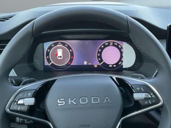 Skoda Octavia OCTAVIA COMBI BALANCE 1.5 DSG, AHZV, NAVI,18"