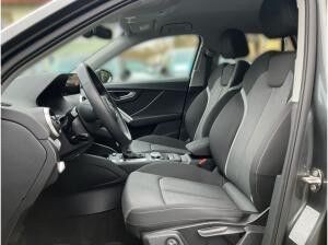 Audi Q2 S-Line 35 TFSI S-tronic / Matrix, RFK, ACC