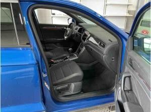 Volkswagen T-Roc Sport 1.5 TSI DSG / Standh, LED, RFK, ACC