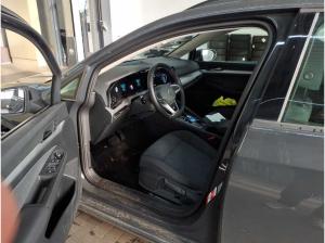 Volkswagen Golf VIII Life 2.0 TDI DSG / Navi, App, LED, RFK