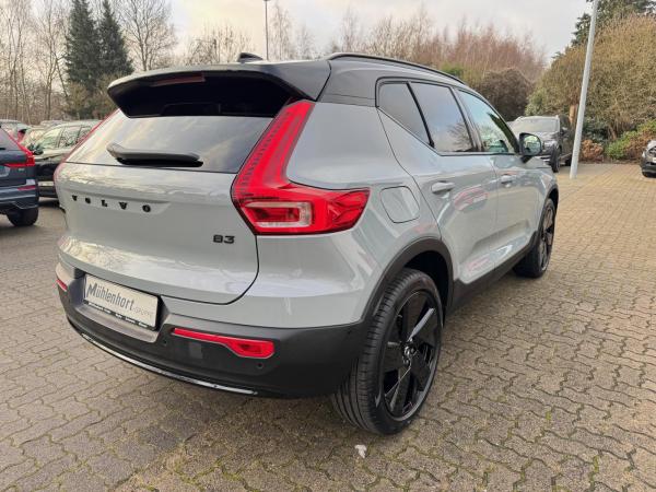 Volvo XC40 B3 DKG PLUS-BLACK EDITION - Inkl. Anhängerkupplung! - Sofort lieferbar