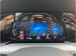 Volkswagen Golf VIII 2.0 TDI *Life* DSG R-Kamera SHZ VK-Erkennung ACC