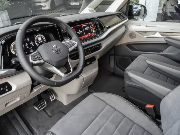 Volkswagen Multivan Style 2.0TDI DSG Klima PDC Navi AHK 7-Sitzer
