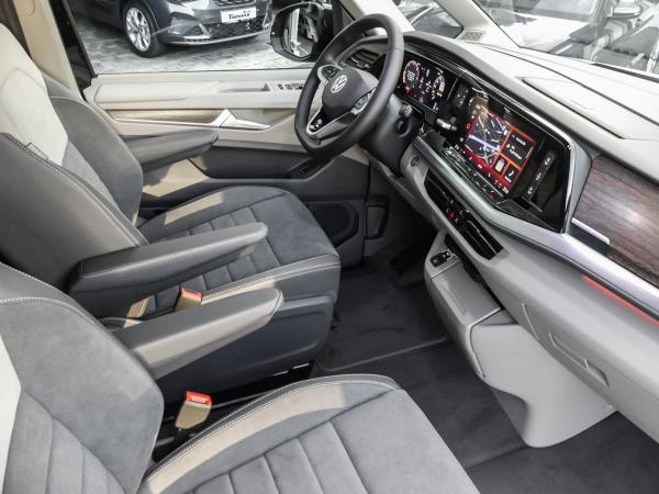 Volkswagen Multivan Style 2.0TDI DSG Klima PDC Navi AHK 7-Sitzer