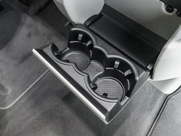 Volkswagen Multivan Style 2.0TDI DSG Klima PDC Navi AHK 7-Sitzer