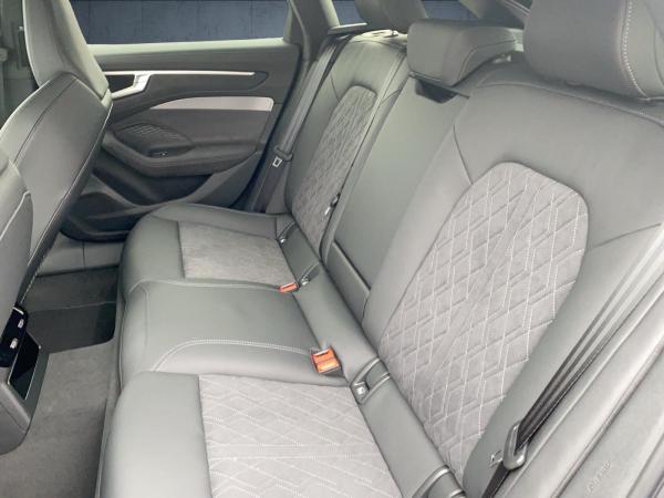 Audi A6 Avant edition one TDI S tr. S line Matrix AHK