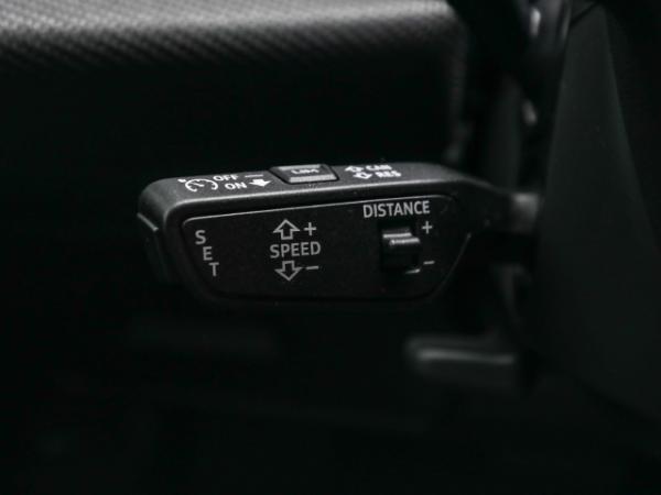 Audi A5 Avant e-hybrid quattro S line AHK ACC Matrix