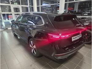 Volkswagen Passat Business 1,5 l eTSI //SOFORT VERF.// - LED, NAVI, Winterräder usw. Volkswagen Passat Business 1,5 l eTSI //SOFORT VERF.// - LED, NAVI, Winterräder usw.