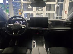 Volkswagen Passat Business 1,5 l eTSI //SOFORT VERF.// - LED, NAVI, Winterräder usw. Volkswagen Passat Business 1,5 l eTSI //SOFORT VERF.// - LED, NAVI, Winterräder usw.