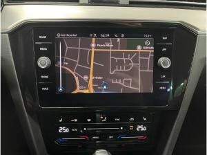 Volkswagen Passat Variant 2.0 TDI Elegance AHK Matrix Navi RFK ACC