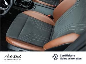 Volkswagen ID.4 Pro Performance, Panoramadach, Navi, LED-Matrix, Rückfahrkamera
