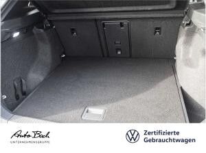 Volkswagen ID.4 Pro Performance, Panoramadach, Navi, LED-Matrix, Rückfahrkamera