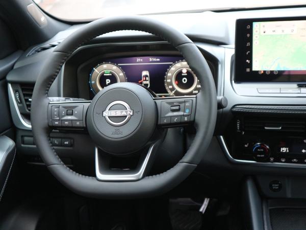 Nissan Qashqai 1.3 DIG-T MHEV TEKNA  #GLASDACH #BOSE