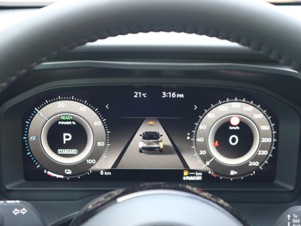 Nissan Qashqai 1.3 DIG-T MHEV TEKNA  #GLASDACH #BOSE