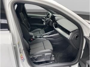 Audi A3 Sportback 30TFSI S tronic S line AHK HUD 3ZAC SONOS