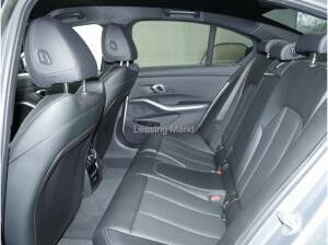 BMW 330 330e M Sportpaket + GARANTIE-bis-01.2030