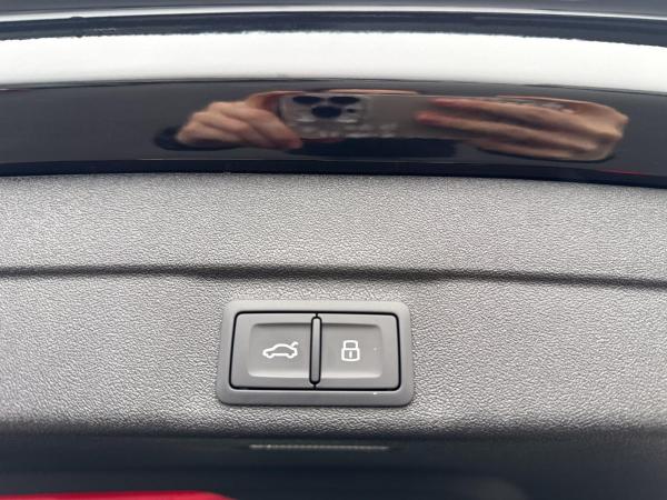 Audi A5 Avant e-hybrid qu S tr. Matrix AHK 19 ACC 360