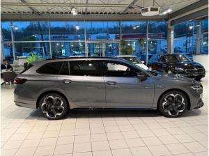Skoda Superb Combi Sportline 2,0 TDI 7-Gang-DSG 4x4 - Sofort Verfügbar