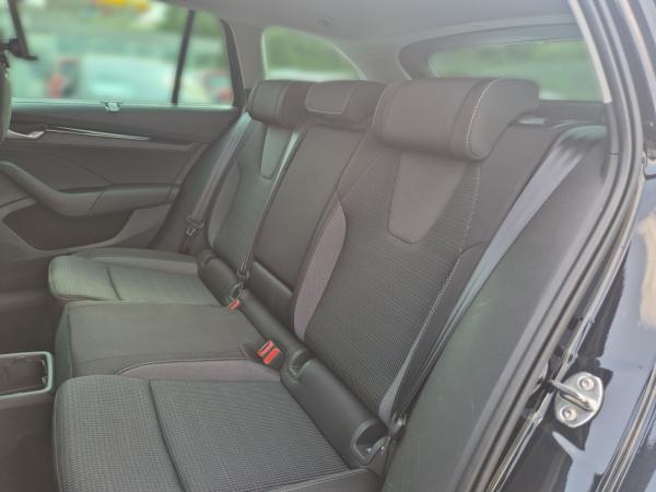 Skoda Octavia Combi Selection TSI DSG *RFK*NAVI*