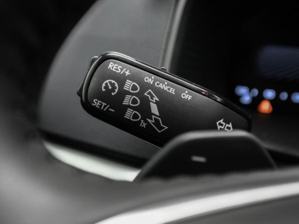 Skoda Karoq Selection 1.5 TSI DSG AHK Winter