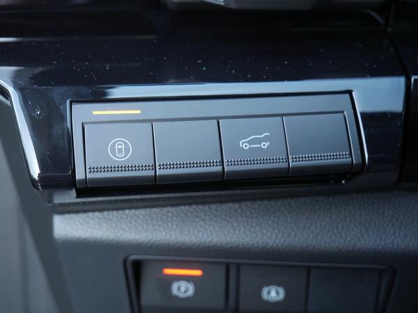 Renault Espace Iconic Full Hybrid E-Tech 200