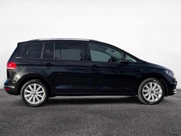 Volkswagen Touran ENERGY 1,5 l TSI OPF AHK*GANZJAHRESREIFEN*7-SITZE*KAMERA