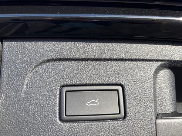 Volkswagen Touran ENERGY 1,5 l TSI OPF AHK*GANZJAHRESREIFEN*7-SITZE*KAMERA