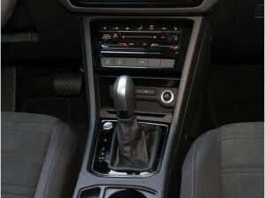 Volkswagen Touran 1.5TSI DSG R-LINE +LED+NAVI+