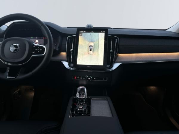 Volvo XC90 T8 AWD Ultra Dark Recharge Plug-In Hybrid 22'' HUD AD StandHZG AHK Digitales Cockpit