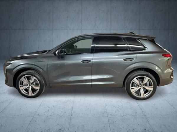 Audi Q3 SUV e-hybrid S tr. LED AHK 19 FLA Cam ParkAss