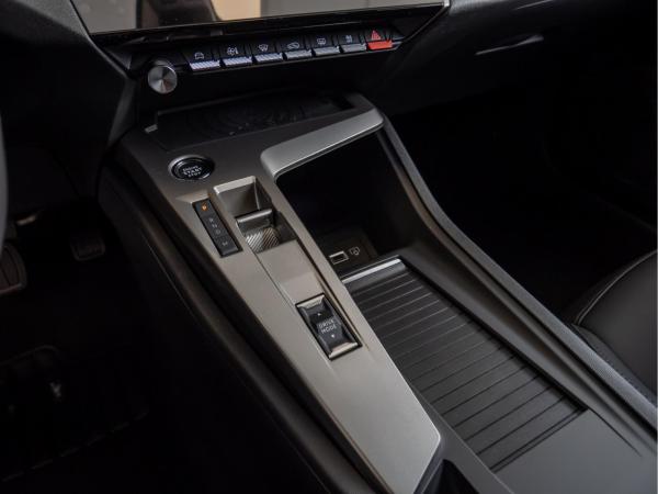 Peugeot 308 SW BlueHDi 130 EAT8 AHK *VERFÜGBAR AB 04/2026* NAV KOMFORT