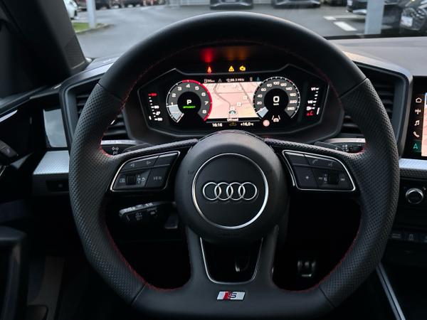 Audi A1 Sportback S line 40 TFSI S Plus+Optik Paket